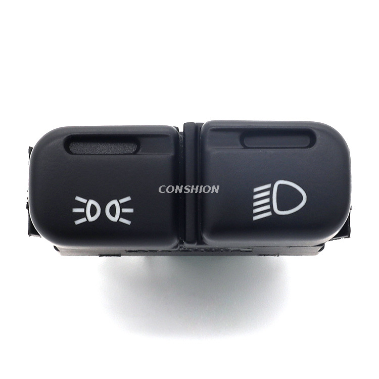 883.3709 Interrupteur de phares - pour VAZ-2110 / 2115/2123