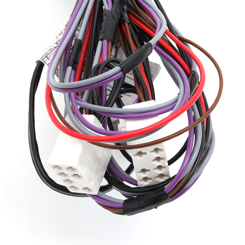 CT-3770099 FAISE ET CONNECTEUR - Système électrique amélioré