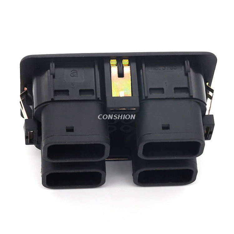 18.3763 ​​Switch Window - pour UAZ / VAZ-2115 / GAZ