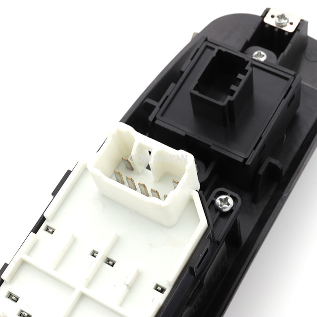 935704f000MP Switch Fender Forwing Hyundai H100 Frontier