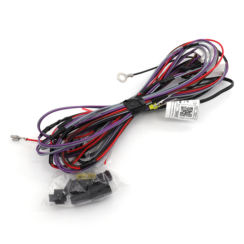 CT-3770099 FAISE ET CONNECTEUR - Système électrique amélioré