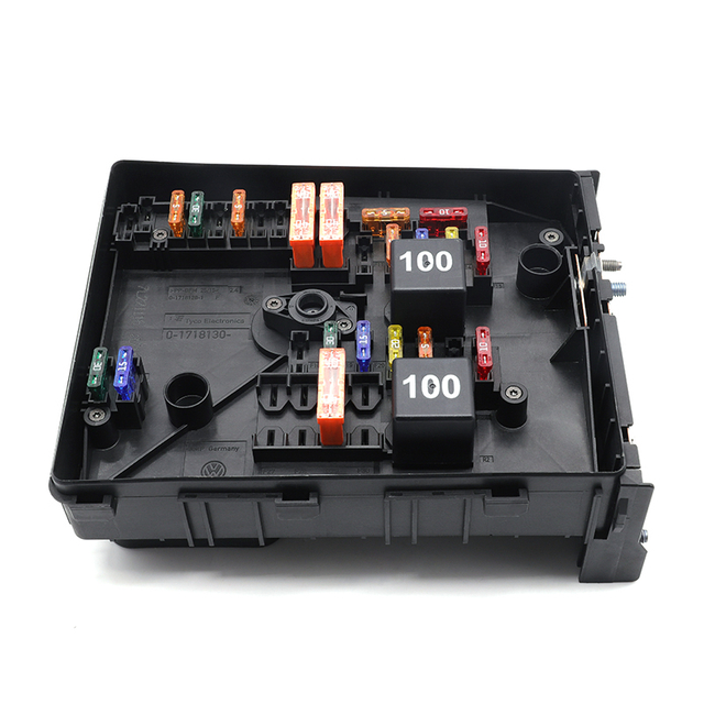  1K0937125D Boîte de fusibles de voitures - Protection électrique améliorée