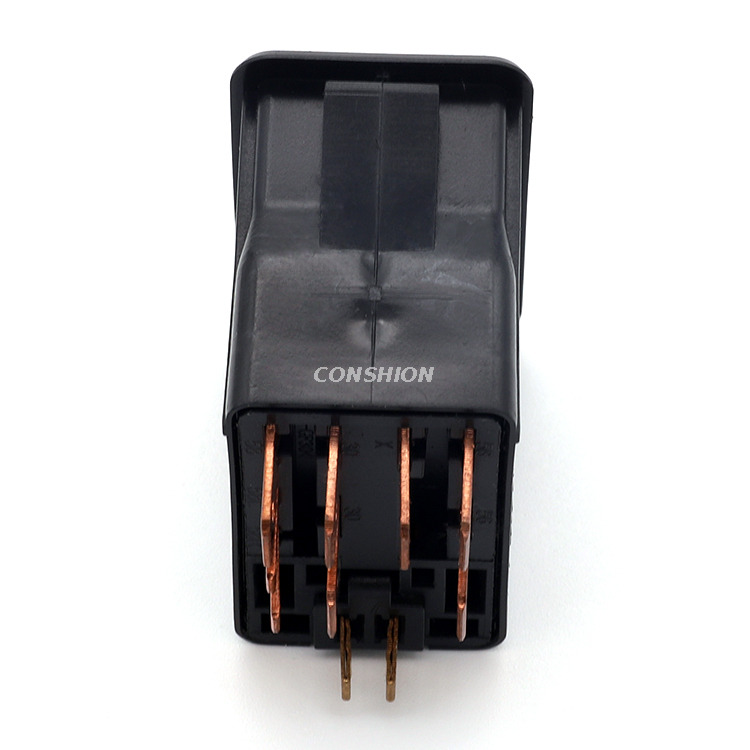 581.3710 Interrupteur de phares - pour VAZ 2108